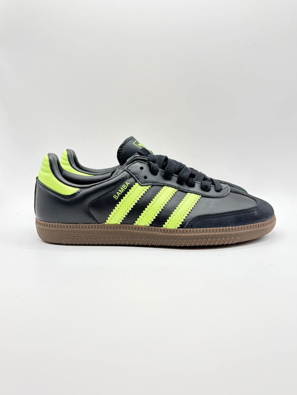 Adidas Samba OG Women's Sneakers Size 5W Black and Neon Green